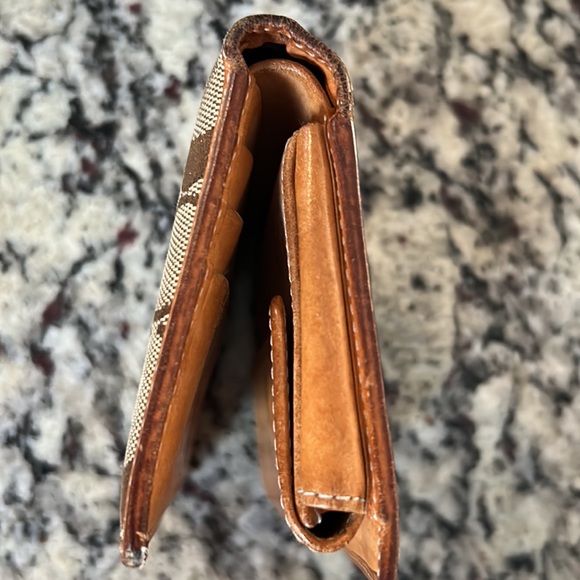 Coach Bifold Wallet - Picture 9 of 10